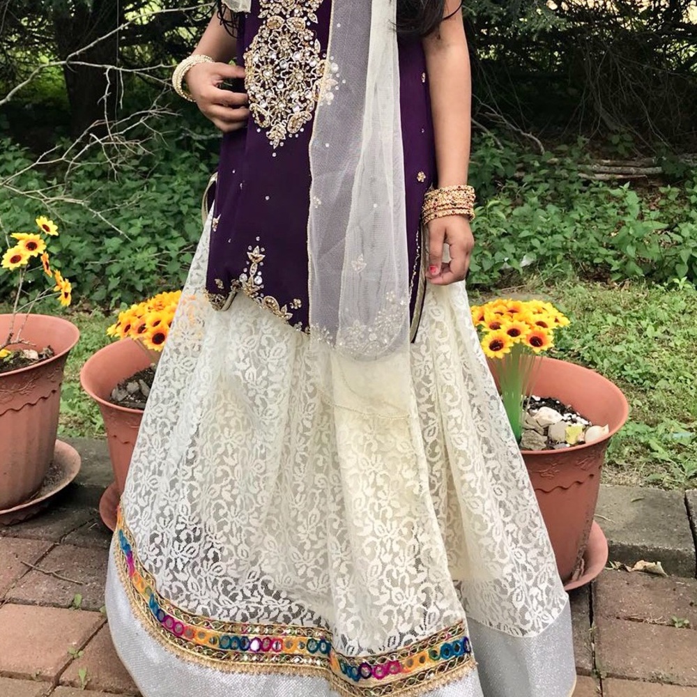 Beautiful Bollywood 3 Piece outfit size age 6
